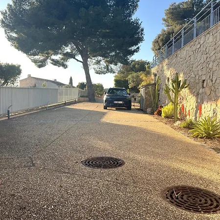 ベッド・アンド・ブレックファスト アズール ゴルフ