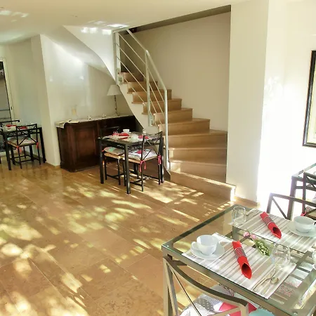 Azur Golf Bed & Breakfast Bandol