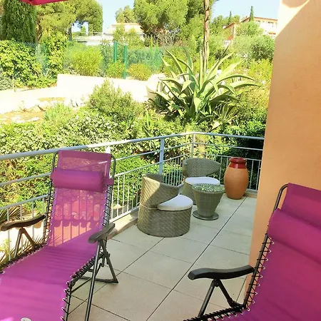 Azur Golf Bed & Breakfast 5*