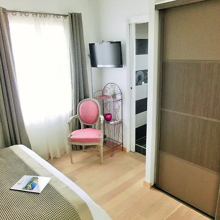 Azur Golf Bed & Breakfast