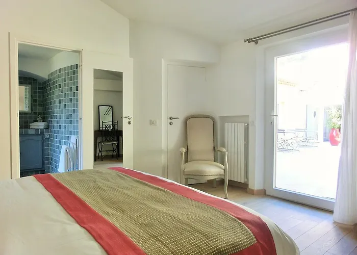 Azur Golf Bed & Breakfast
