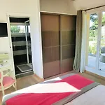 Azur Golf Couette-café Bandol