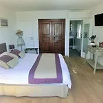 Azur Golf Bed & Breakfast