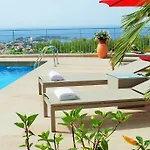 فندق مبيت وإفطار Azur Golf 5*