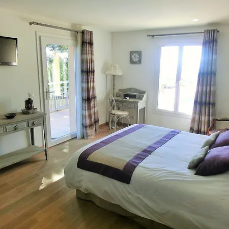 Azur Golf Bed & Breakfast 5*