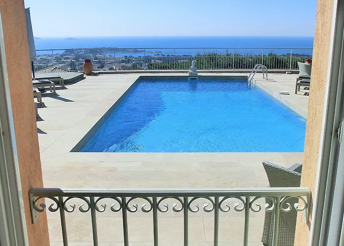 Azur Golf Nocleg ze śniadaniem Bandol